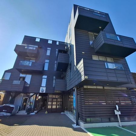 Apartments Steel Residence- Tesla Drive Experience Timişoara Exterior foto
